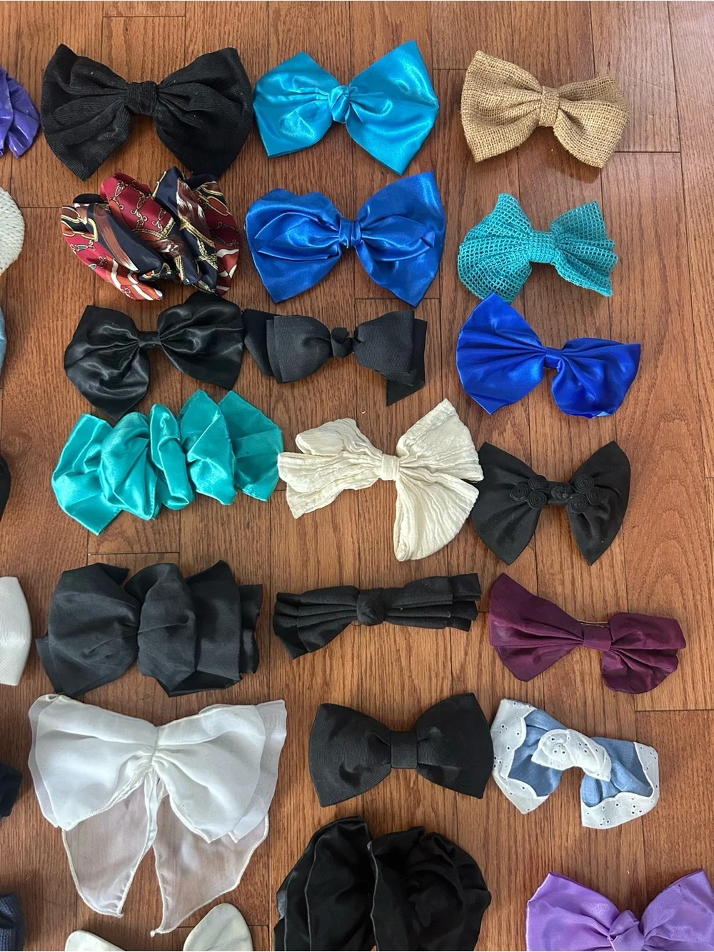VTG 80s 90s Hair Bows Barrettes Scrunchies Lot of 43 Items Multicolor Textures
